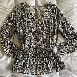 Old Navy Cheetah Surplice Blouse Sz M